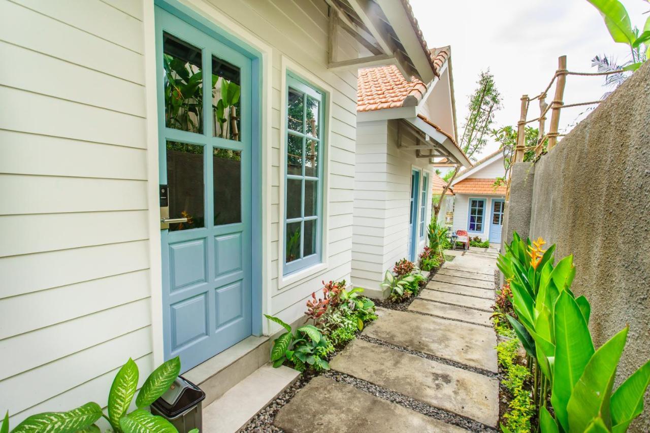 Angels Boutique Hostel Canggu  Bagian luar foto