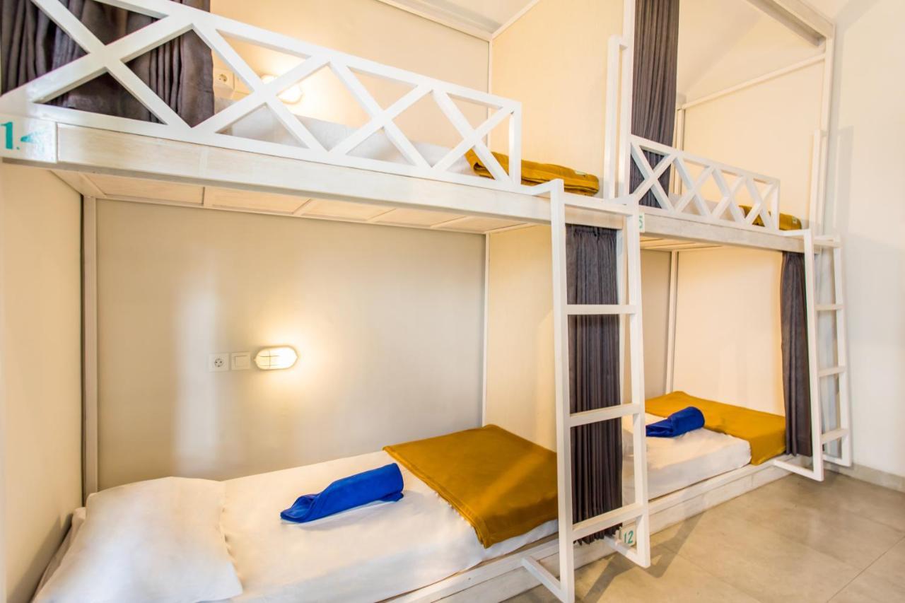 Angels Boutique Hostel Canggu  Bagian luar foto