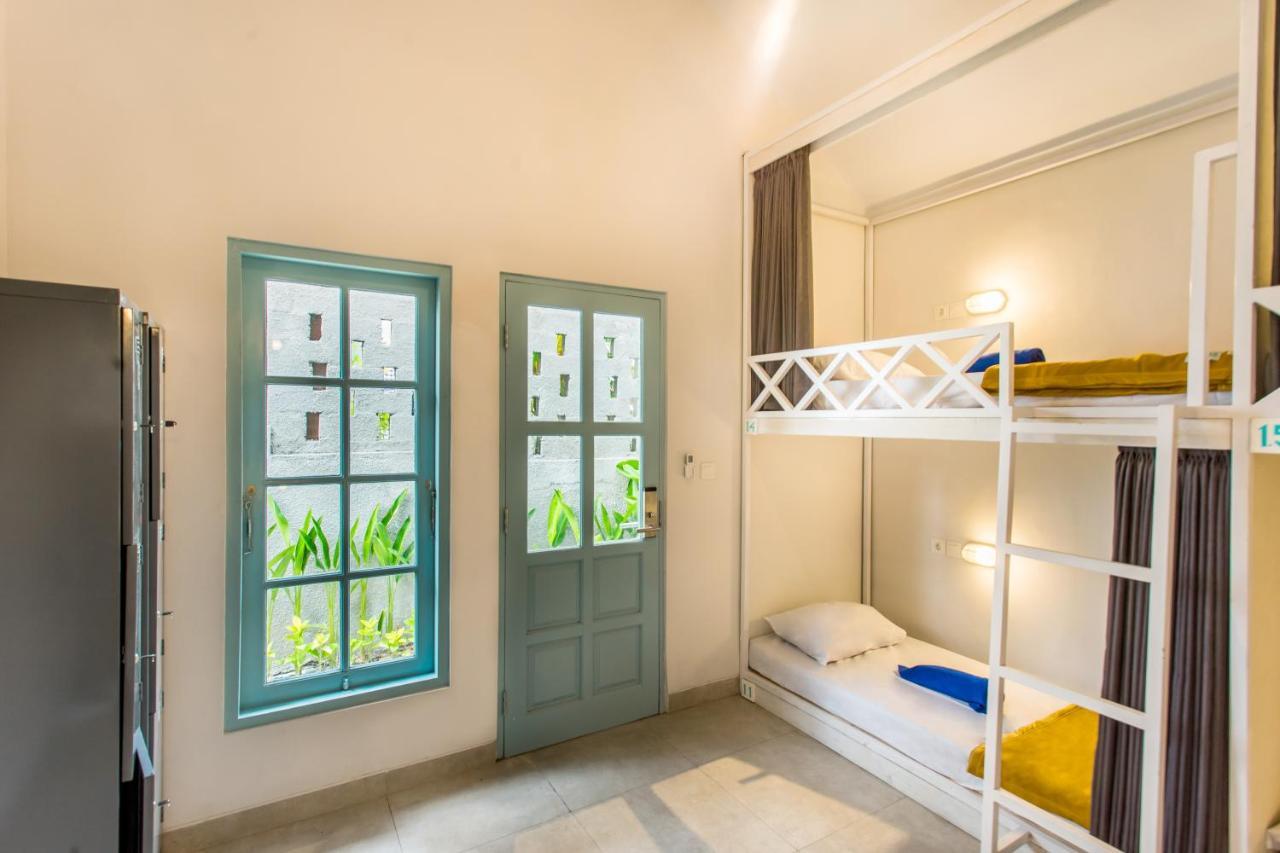 Angels Boutique Hostel Canggu  Bagian luar foto